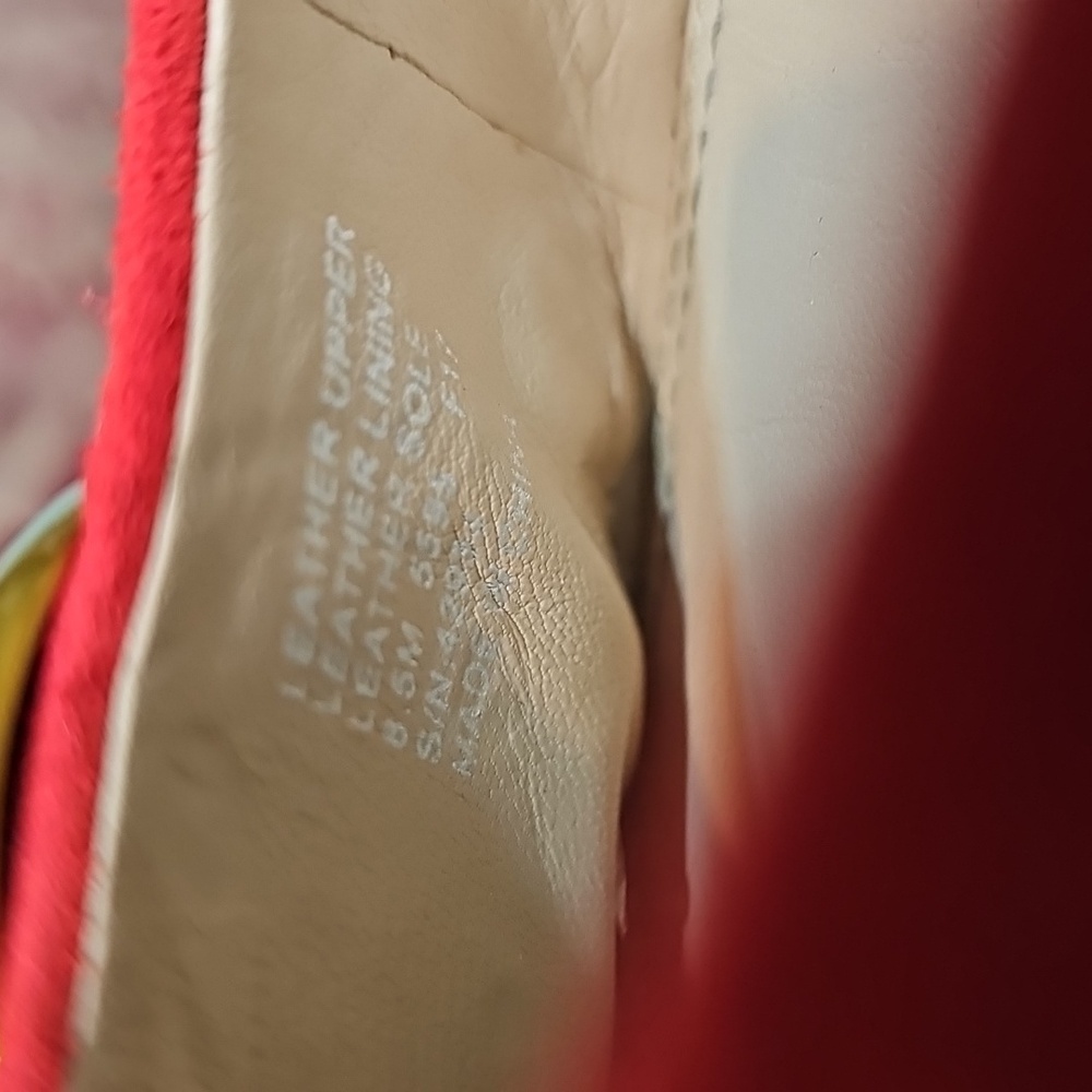 Tory Burch No Longer Available - Picture 13 of 13